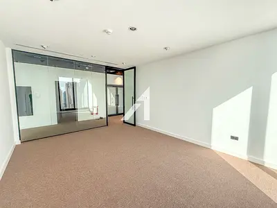 Office with Panoramic View | High Floor |Vacant