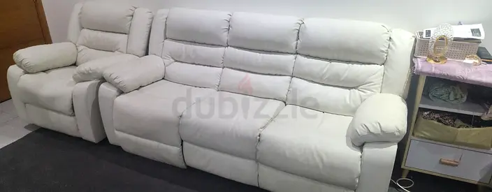Comfortable Reclining Sofa for urgent Sale we are moving other place