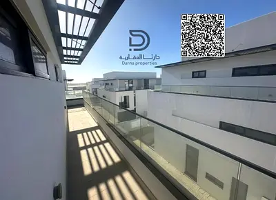 للبيع العاجل 🔥 3 فلل متوفرة في أجمل مكان – 📍 الموقع: الصف الثاني – قريب من المسجد 🕌 🏡 المواصفات: 4 غرف نوم + غرفة خادمة المساحة: 2,773 قدم مربع نفس التصميم لجميع الفلل 💰 السعر 2.450.000مليون درهم لكل