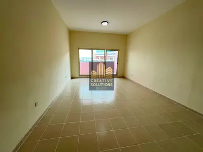 CHILLER FREE ONE BEDROOM CLOSE BALCONY HUGE LAYOUT FOR FAMILY