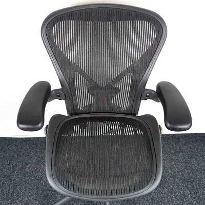 Herman Miller Size C Aeron Classic Chair fully loaded