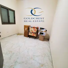 4BHK / Paradise Lake Towers B5 is a four-bedroom hall apartment for rent.