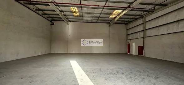 2939 SQFT WAREHOUSE IN EMIRATES INDUSTRIAL AVAILABLE FOR RENT !!
