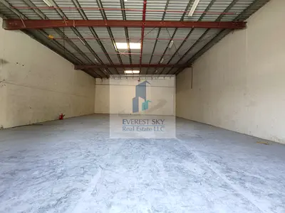 Road facing warehouse ONLY FOR STORAGE for Urgent Lease !!