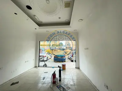 On the road Prime Location shop available for rent