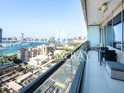Beach Front View | 2 Parkings | Large Layout