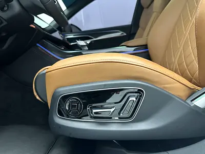 صورة مصغرة 15 لـ 2023 AUDI A8