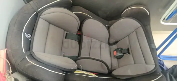 infant car seat - comfortable, good used condition