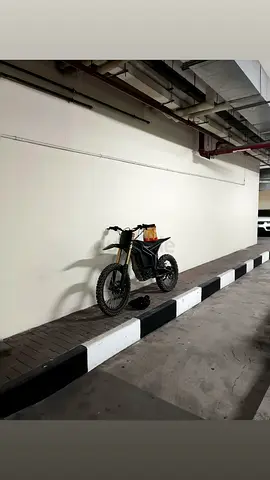 Faster than surron ultra bee talaria komodo negotianable (500km) only on it