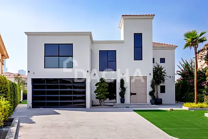 Luxury Renovation | Extended | Lake & Skyline View