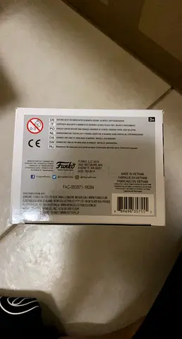 Im selling a Funko Pop vinyl figure (unopened box) Aladdin - Genie Elephant