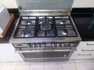 Model Glemgas Italian 5 Burner Full Gas Cooker Range Size 90cm Oven Fan
