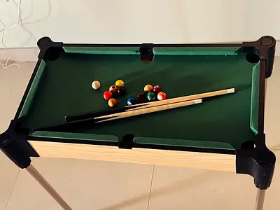 Kids small Portable mini pool table with cues and balls