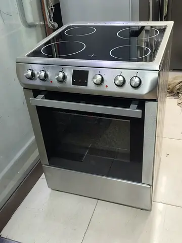Stainless steel electric cooker with ceramic hob and oven (used)