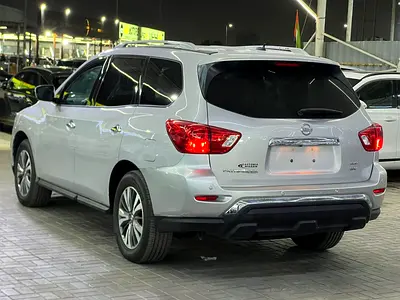 2017 Nissan PATHFINDER 缩略图 5