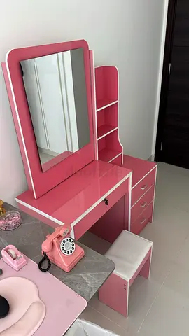 Pink Dressing table with mirror and storage