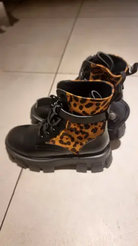 Leopard print chunky boots with detachable pouch