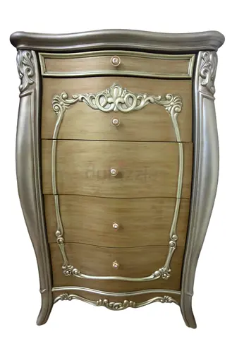 خزانة 5 ادراج Elegant Vintage Dresser with Intricate Design
