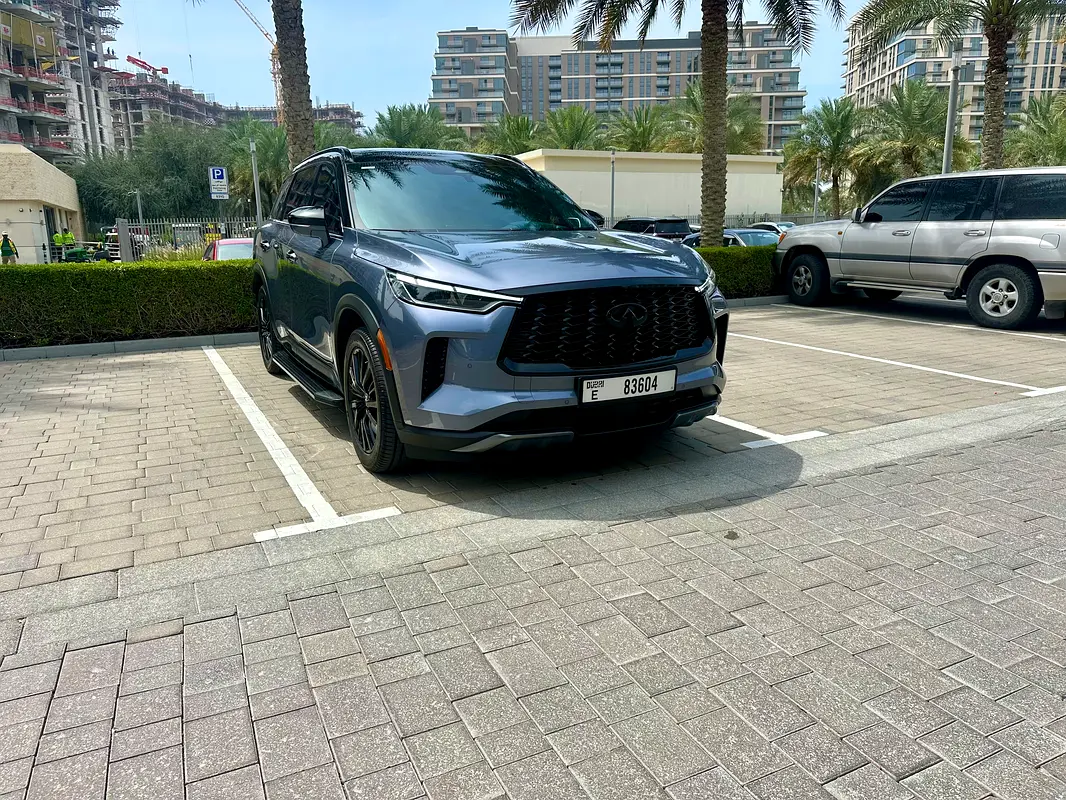Infiniti QX60 2023 — photo 1 of 13