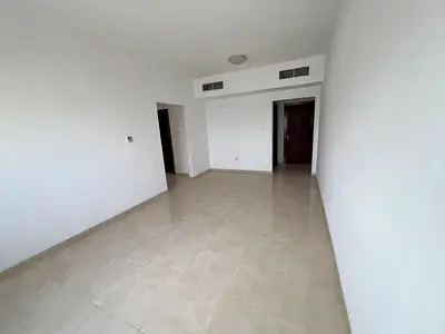 🚨 شقة بمساحة ممتازة + 2 حمام في موقع حيوي جداً بالجرف خلف مركز الدلتا وبجوار المدرسة الوطنية مع تكييف مركزي
