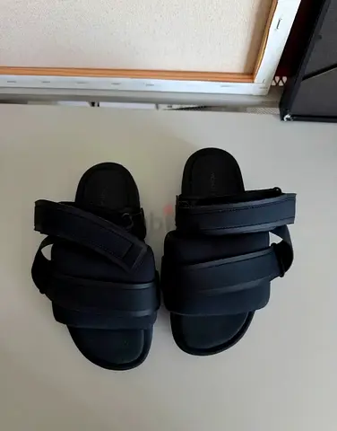 Y-3 Yohji Yamamoto sandals - size 38