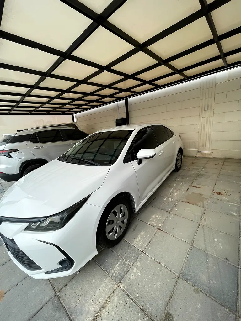 Toyota Corolla 2020 — photo 1 of 5