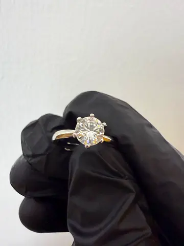 1 Carat VVS Moissanite Ring – 925 Silver (Diamond Look)