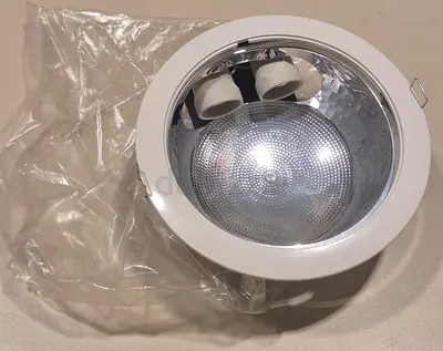 White Recessed ciling Downlight - Round, New/Unused without lamp