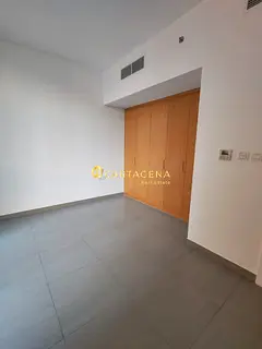 Modern 1 BR Apartment with Built-in Wardrobes in Souks Residential