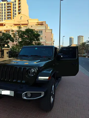 GCC 2021 Sahara with Agency Warranty + Electronic Side Step