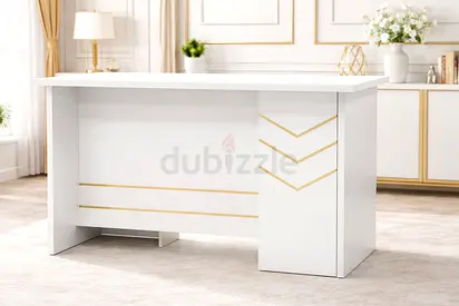 Modern White Office Desk with Lockable Drawers – Wooden Office Table Workstation for Dubai Office