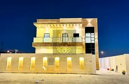 فيلا مميزة للإيجار بالزاهية، 3 غرف ماستر وصالة ومجلس وغرفة خادمة، مساحة واسعة وموقع حيوي قريب من الخدمات. السعر 90 ألف سنويًا، الدفع على 4 دفعات.