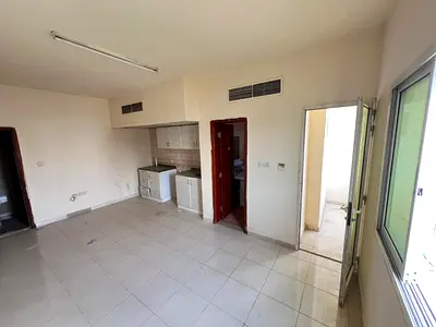 Studio for Annual Rent in Al Rawda – Ajman Spacious Space with a Balcony and Excellent View at an Affordable Price