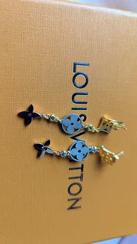 Louis Vuitton Monogram Flower Drop Earrings - Gold Tone