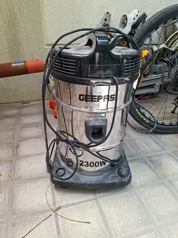 Geepas Vacuum Cleaner