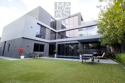 5BR Signature Villa | Ready to Move | Premium Location l fully furniture