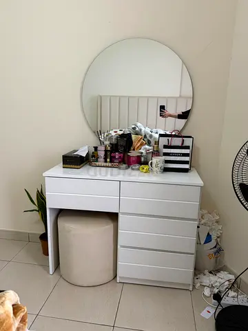 White Dressing Table with Round Mirror