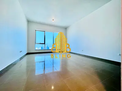 Alluring Studio Apartment With Built-In Cupboards & All Amenities