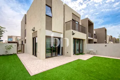 Vacant Soon | Single Row | Park View | Landscaped