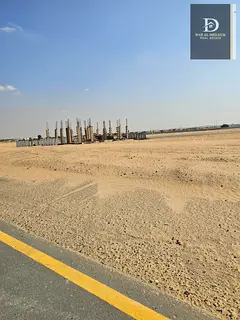 🔥 A rare investment opportunity – a huge corner plot of land in Rawdat Al Qurt