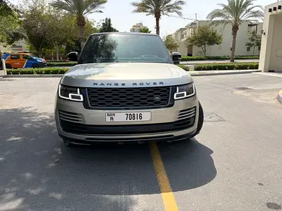 Land Rover Range Rover Vogue SE 5.0 2020 - GCC Specs - Full Service History