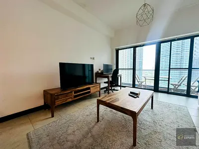 Spacious Living | Vacant | Well Maintained