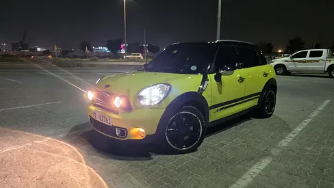 2013 MINI Countryman (Relatively New)