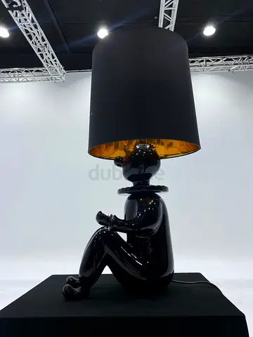 Unique Black Figurine Table Lamp