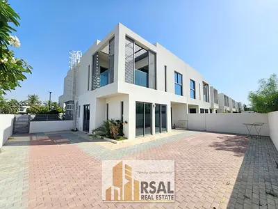 Luxury Being like Stand Alone Villa / 4BR + MAidroom / Zahia Sharjah