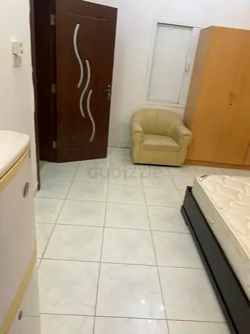 Fully Furnished Family Room available -Ready to move /direct owner