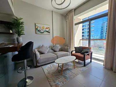 SPACIOUS | FURNISHED | AVAILABLE NOW