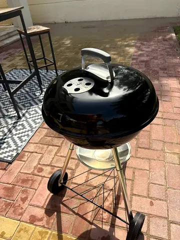 Classic Charcoal Kettle BBQ Grill on Stand — Weber