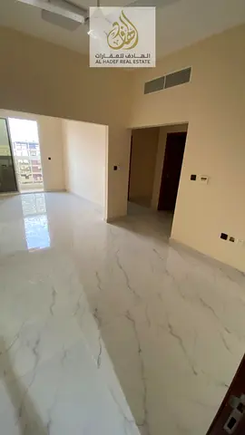 غرفتين وصاله 3 حمام مع بلكونة تاني ساكن بالجرف 3 قريب من السوق الصيني ومركز القبائل للتخفيضات  السعر 45الف علي 4او6دفعات تامين شيك لايصرف
