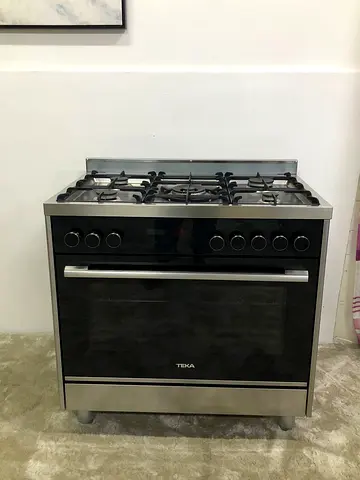 TEKA five burner’s with Owen